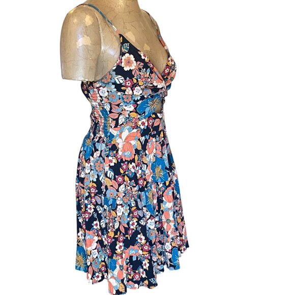 ANGIE V Neck Twist Front Cut Out Sundress Jrs Sz L #285W - Picture 3 of 8